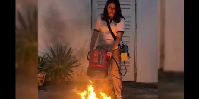 Elle éteint le feu avec du son : comment Ángela Karime, 16 ans, a inventé l'extincteur acoustique Vortex Tech