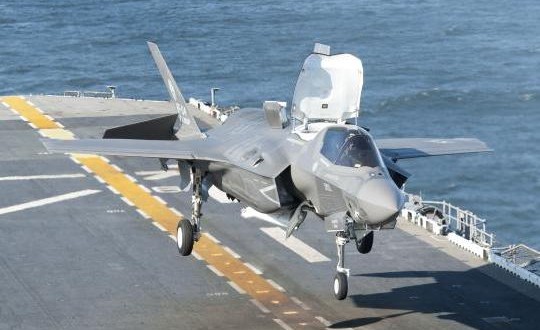 Le tout premier décollage et atterissage vertical d'un avion