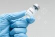 Premier vaccin entièrement conçu par l'IA testé sur l'humain Cambridge dévoile pEVAC-PS, capable de cibler des virus qui n'existent pas encore chez l'homme