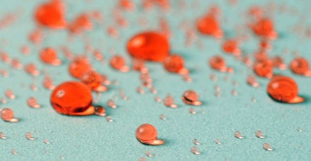 Le revêtement super-hydrophobe Dry repousse presque n'importe quel liquide